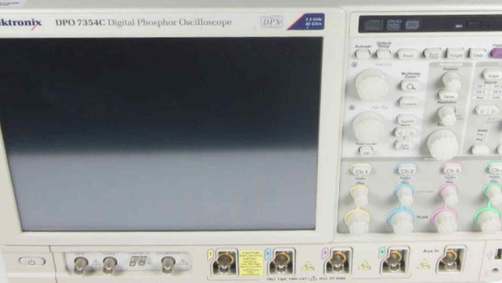 3.5GHz帯域と40GS/sの高速サンプリング性能を備えたDPO-7354C