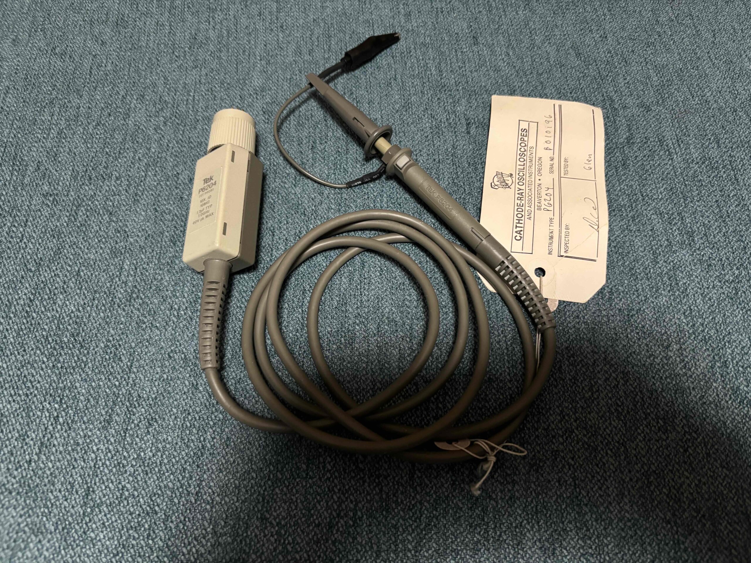 10MΩの高入力抵抗で回路負荷を極限まで低減:1GHz帯域・350psの高速シグナルを忠実に捉えるアクティブプローブ